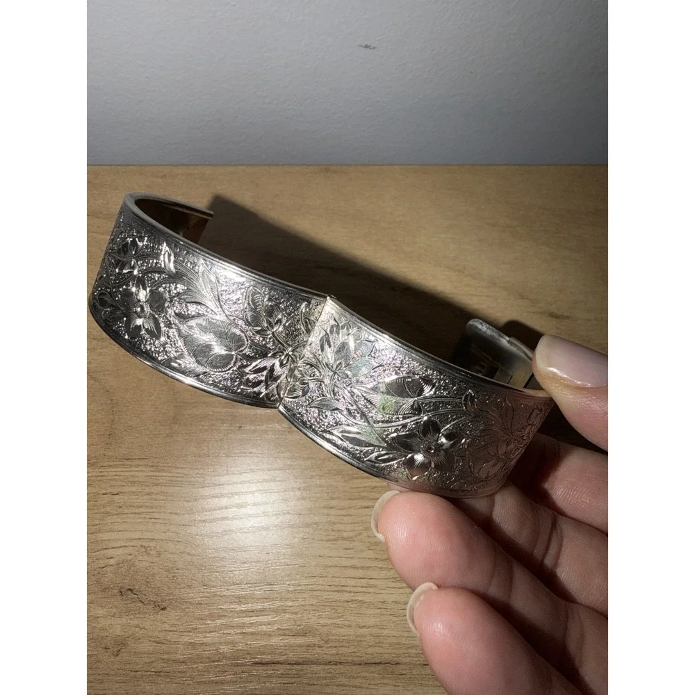 Vintage Silver Tone Wide Hinged Cuff Bracelet Sunburst Floral Design